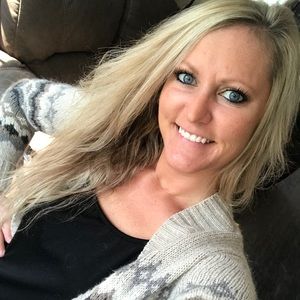 Meet your Posher, Hailey